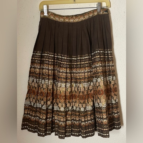 made in guatemala | Skirts | Vintage Guatemalan Hand Embroidered Skirt